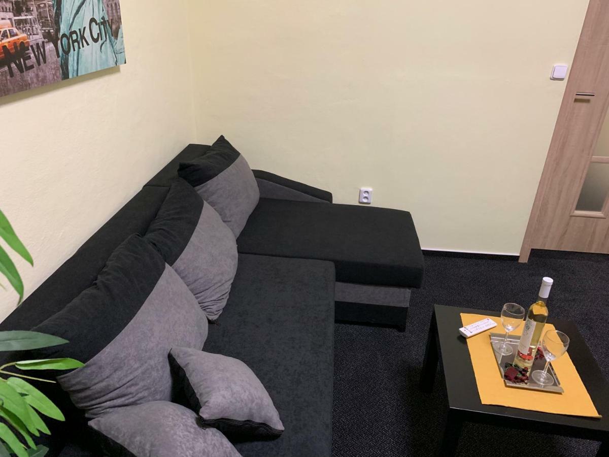 Apartman Alesta Bruntál Exterior foto