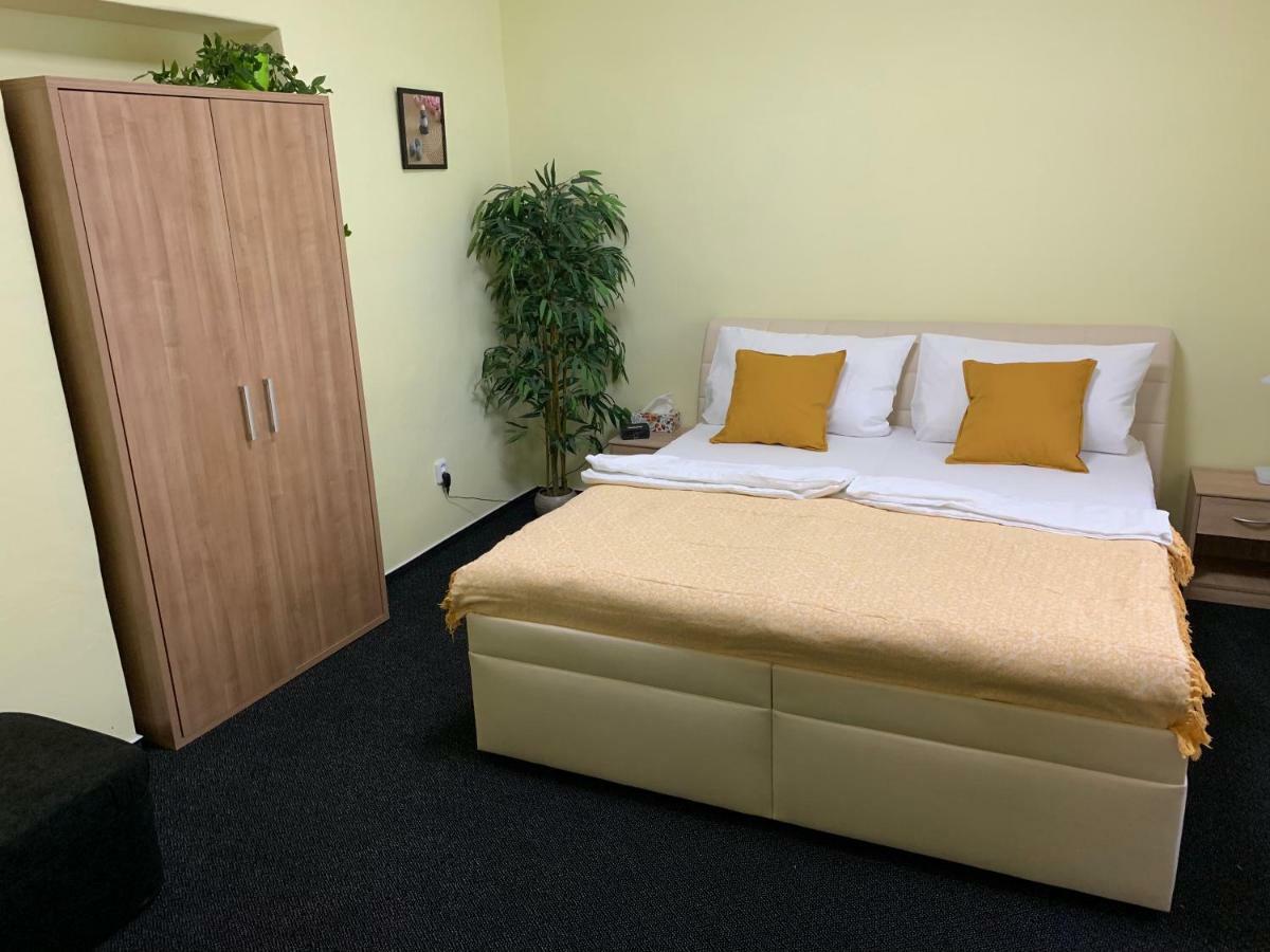 Apartman Alesta Bruntál Exterior foto